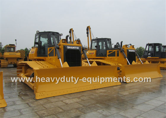 China Shantui 520hp standard bulldozer with 67.5t operating weight and 18.5cbm dozing capacity supplier
