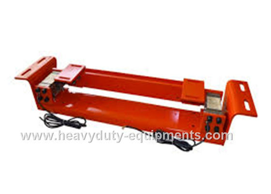China Linear Vibrating Screen with vibrating motor as vibration exciter low energy consumption supplier