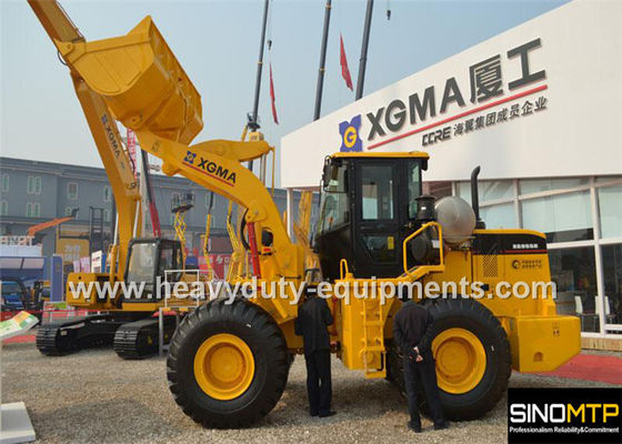 China XGMA XG955H wheel loader with standard 3.0m3 bucket with radio / cassette supplier