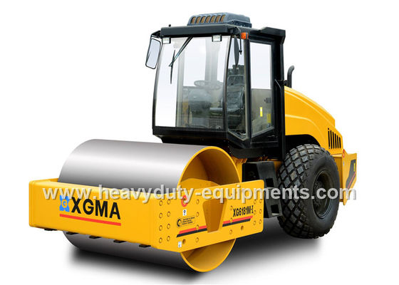 China XG6181 Hydraulic Vibratory Road Roller Adopted Shanghai D6114 turbocharged diesel engine supplier