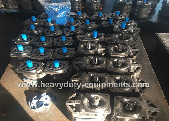 China Hydraulic triple gear pump 1010000135 for Zoomlion crane with warranty supplier