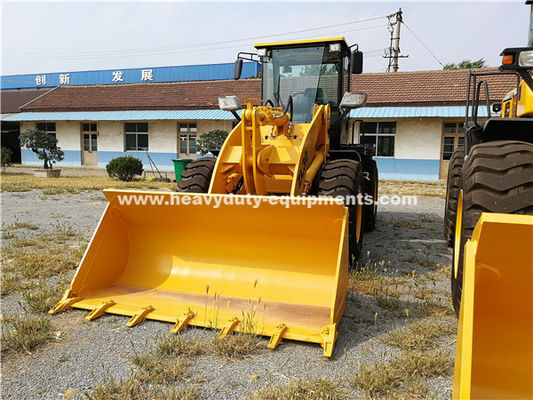 China Sinomtp Lg933 Front End Loader 3 Tons With Cummins Engine And 9600kg Weight supplier