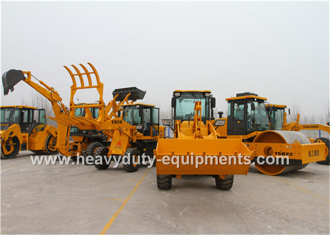 T933L Small Payloader With Snow Blade Standard Arm Standard Bucket And 4 in 1 Bucket