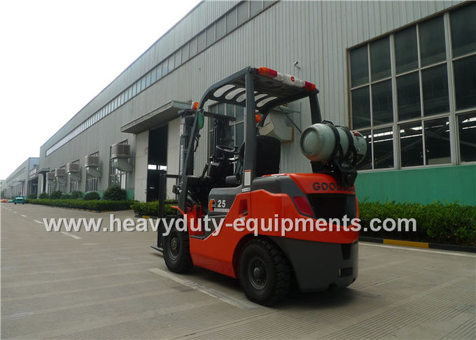 Sinomtp FY25 Gasoline / LPG forklift with 3000 cc Displacement of GM engine