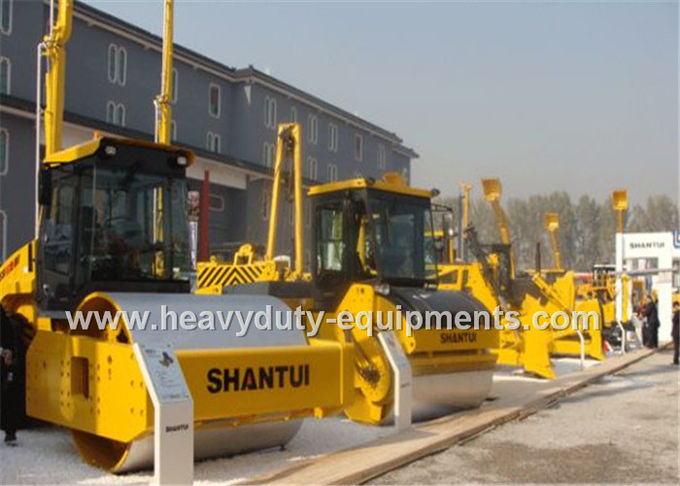 Shantui double drum road roller SR04D-5 designed for treatment of top surface areas for roads