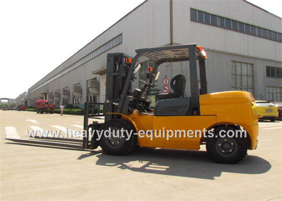 China Sinomtp FD50 Industrial Forklift Truck 5000Kg Rated Load Capacity With ISUZU Diesel Engine supplier