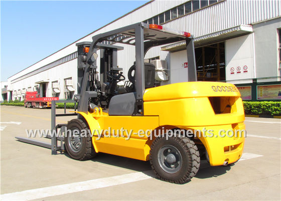 Sinomtp FD50 Industrial Forklift Truck 5000Kg Rated Load Capacity With ISUZU Diesel Engine supplier